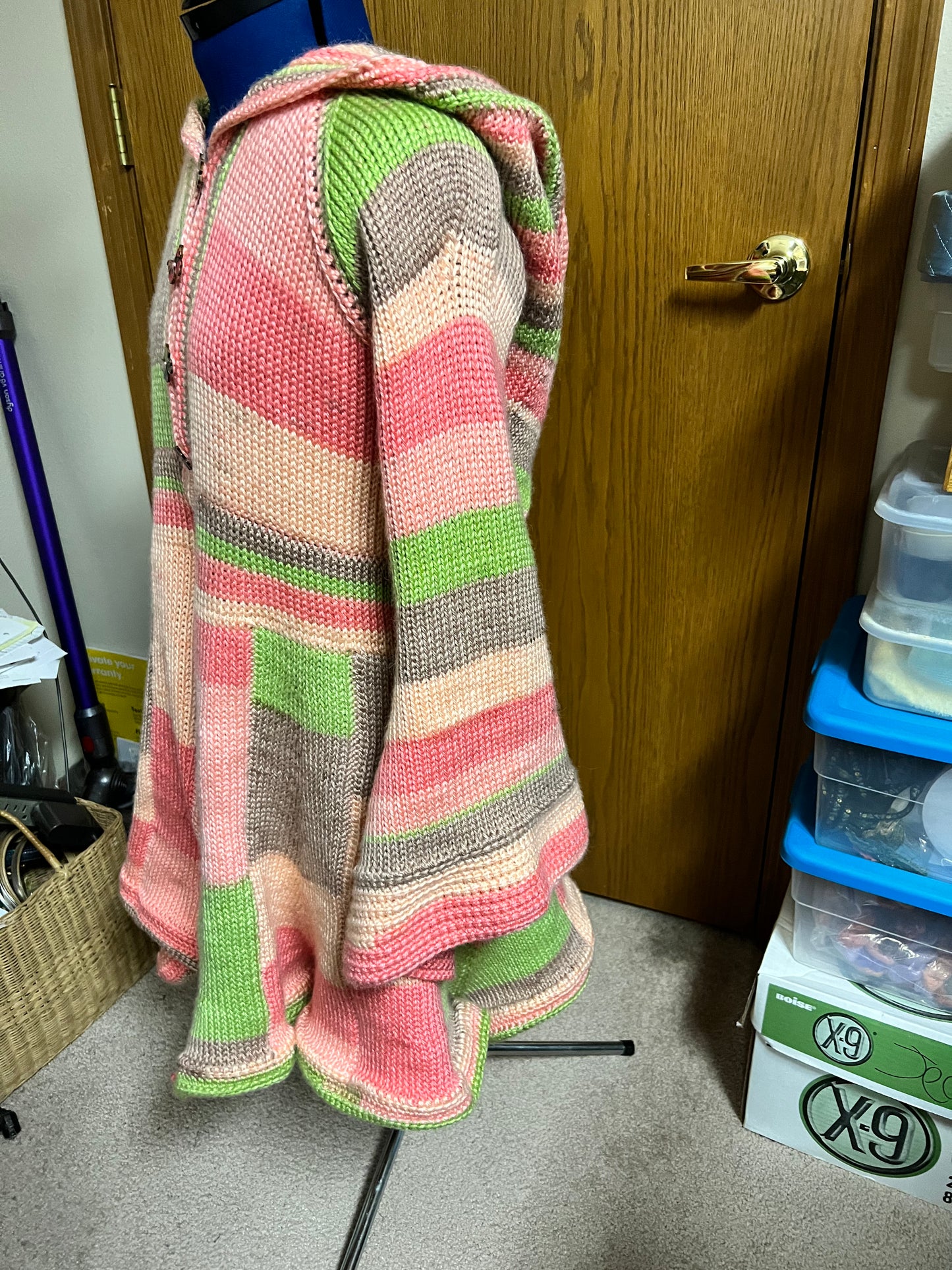 Elven coat in Coral pink and green